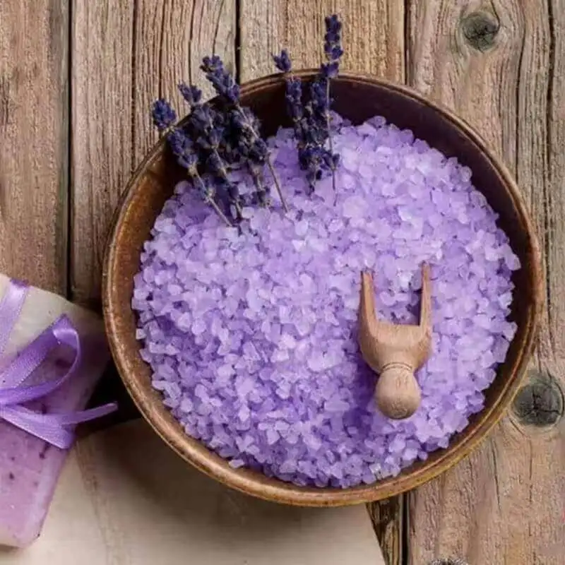 فواید نمک پدیکور